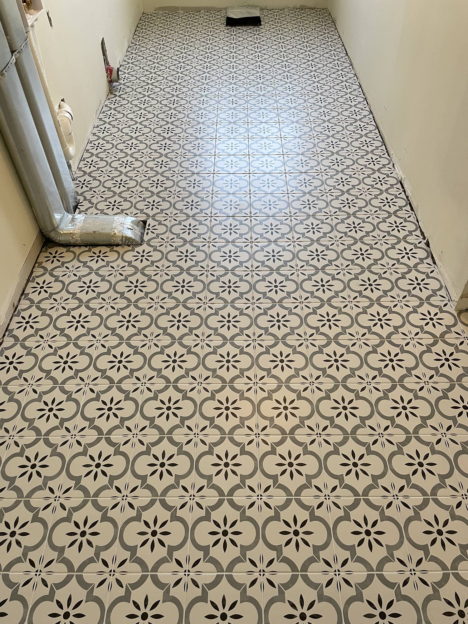 variety of tile flooring designs